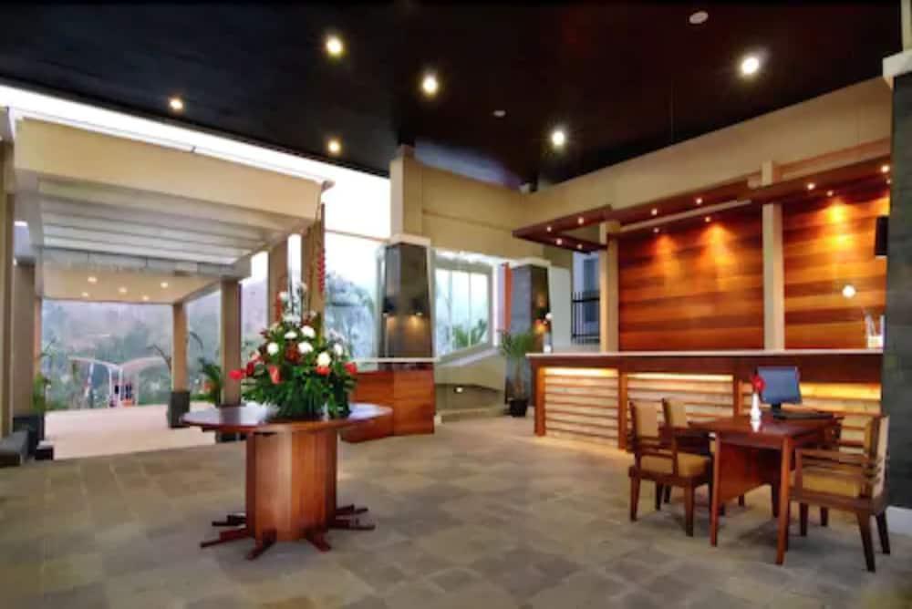 Marbella Suites Bandung Cimenyan Εξωτερικό φωτογραφία