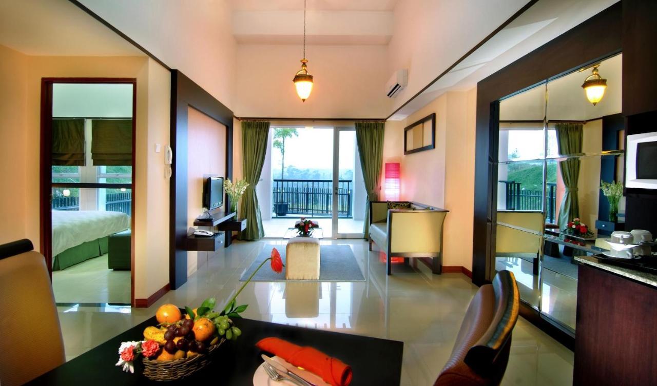 Marbella Suites Bandung Cimenyan Εξωτερικό φωτογραφία